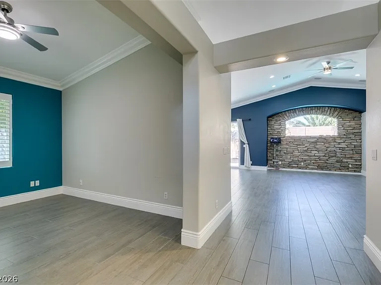 10002 Long Barrow Ct — Photo 5