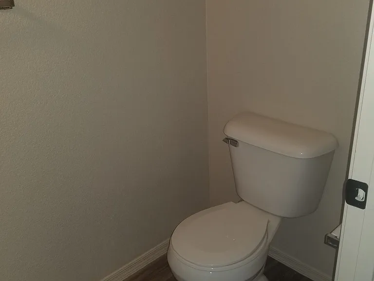 2238 S 37th Dr #21 — Photo 5