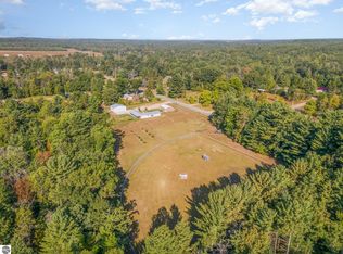 2492 E Fir Rd, Harrison, MI 48625