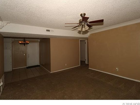 4th image of 1109 W 19th St
