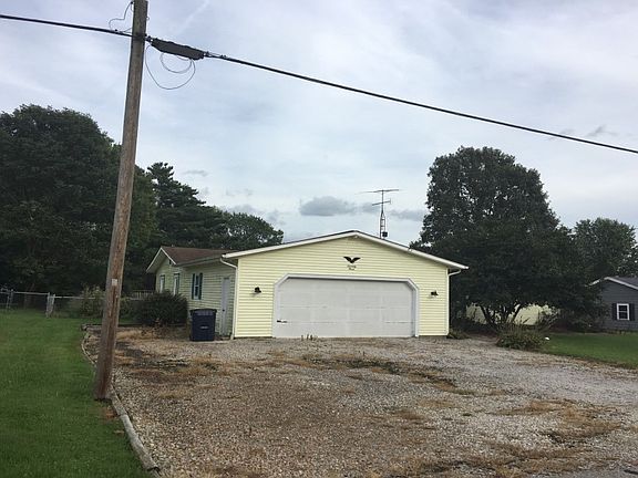3rd image of 73 Meadow Ln