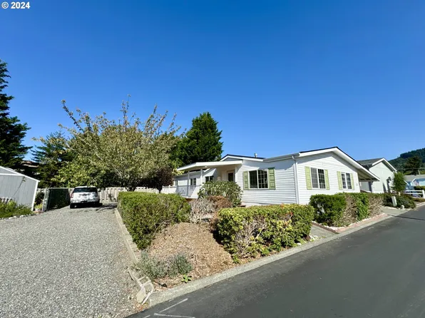 97940 W Benham Ln APT 15, Brookings, OR 97415