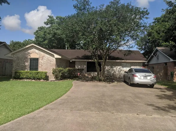 2028 Cheryl Dr, Pearland, TX 77581