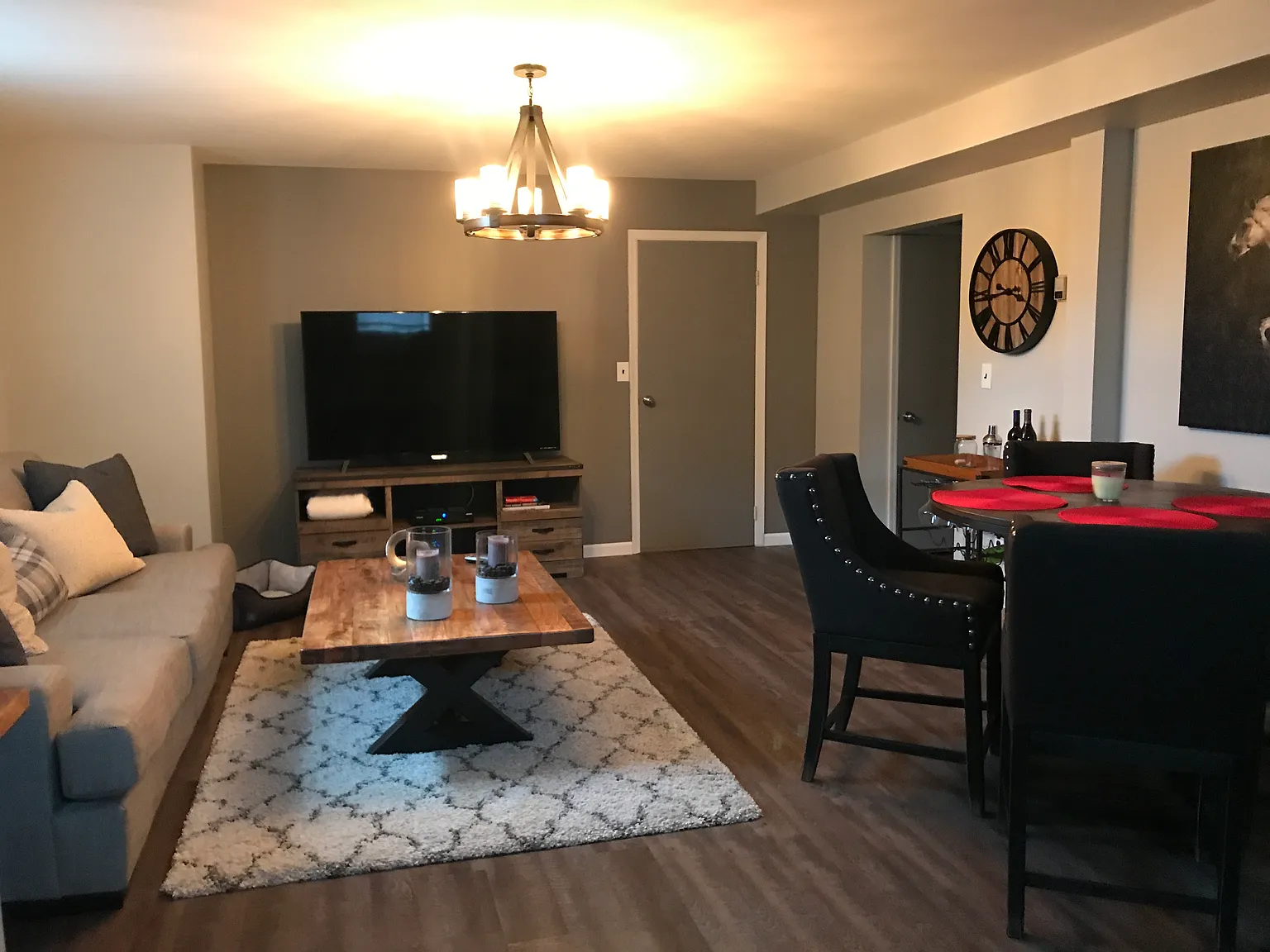 1 bed, 1500 sqft, $3,300 — Photo 2
