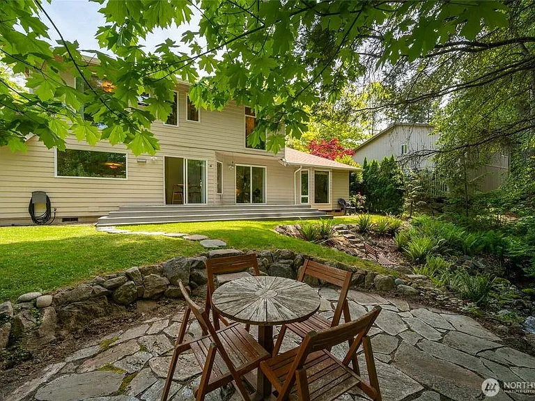 1311 Clearbrook Dr — Photo 14