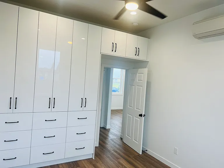 3217 Linfield Ave — Photo 9