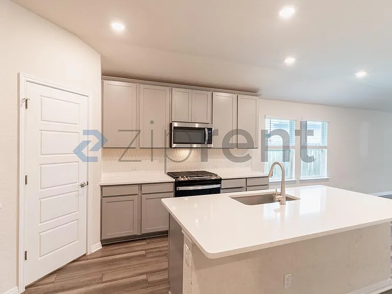 213 Ethan Run — Photo 6