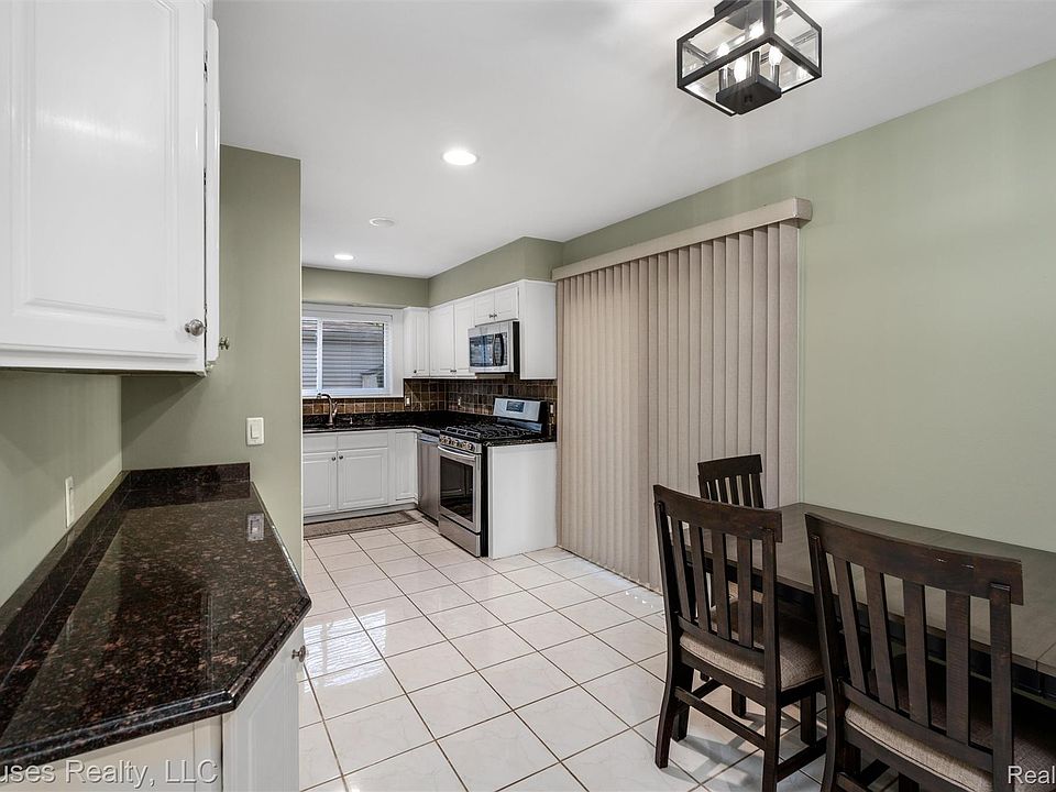 16036 Birwood Ave, photo 9