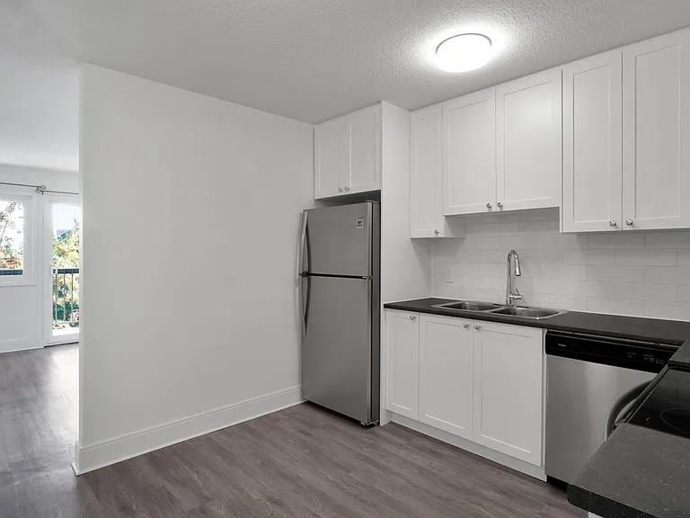 21 Prideaux St #407 — Photo 3