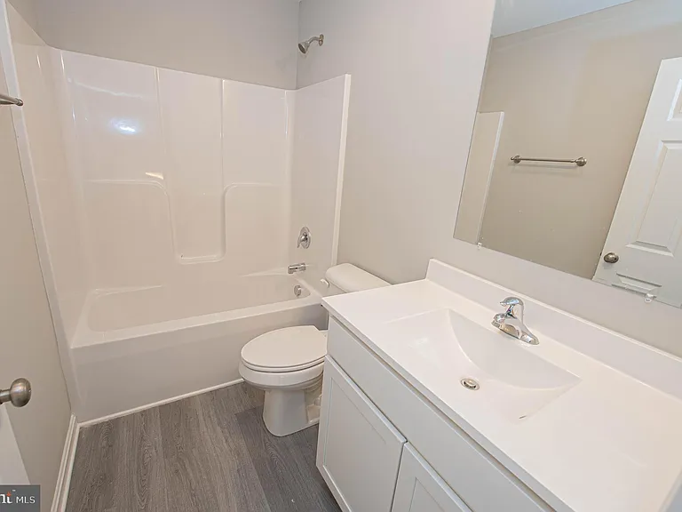 241 Morgans Ct — Photo 57
