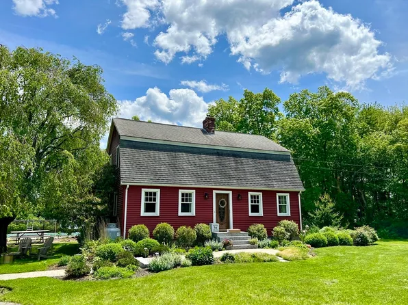 31 Blanding Rd, Rehoboth, MA 02769