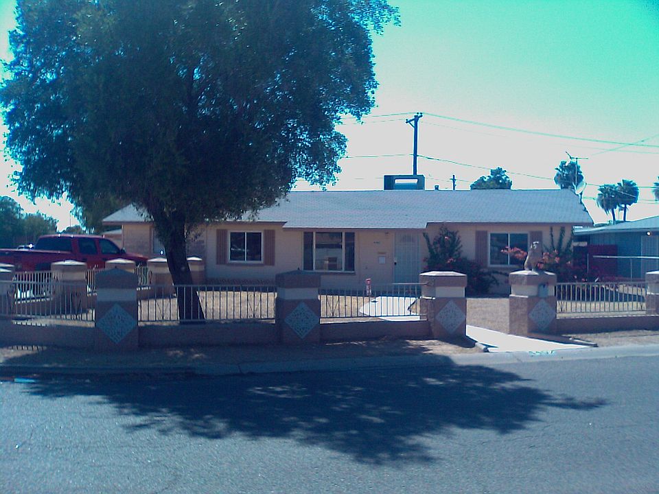 Block Fenced Yard