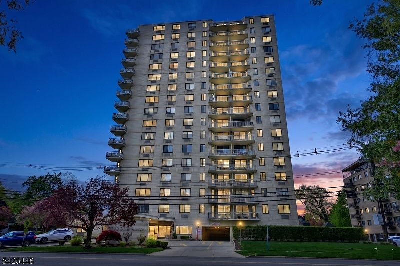 1st image of 307 Prospect Ave #4 B