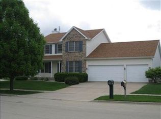 2815 Polo Rd, Bloomington, IL 61704