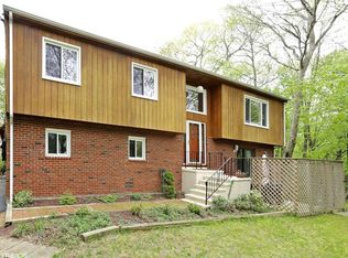 12 Old Lantern Pl, Norwalk, CT 06851