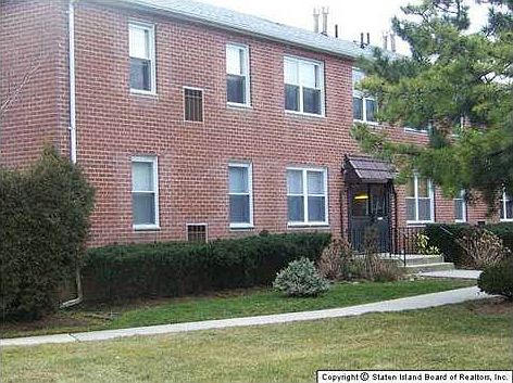1st image of 30 Fenway Cir APT 1