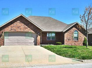 320 W Grace St, Republic, MO 65738