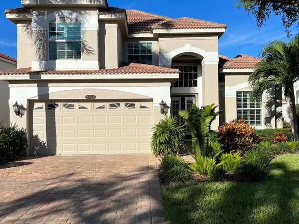 8925 Ventura Way, Naples, FL 34109