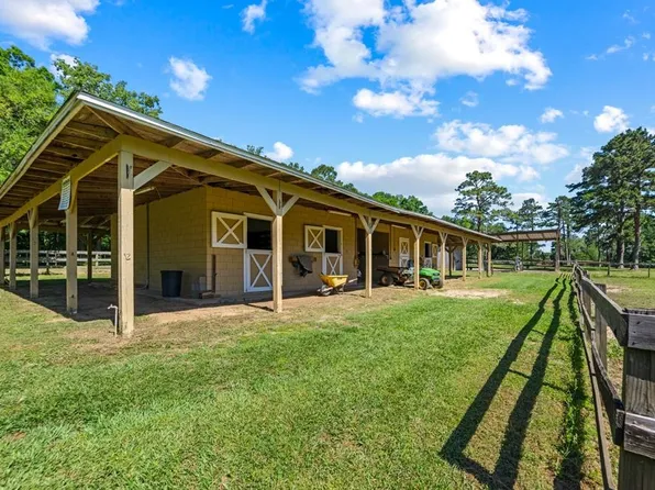 8700 Opal Dr, Tallahassee, FL 32309