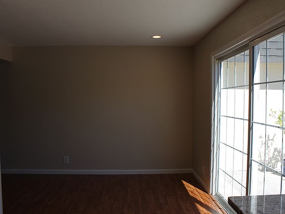 3rd image of 403 Don Fernando Way