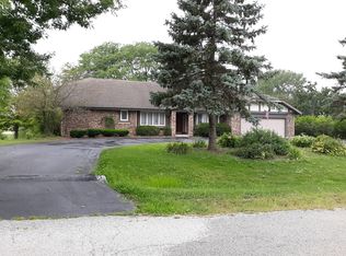 801 Highland Rd, Frankfort, IL 60423