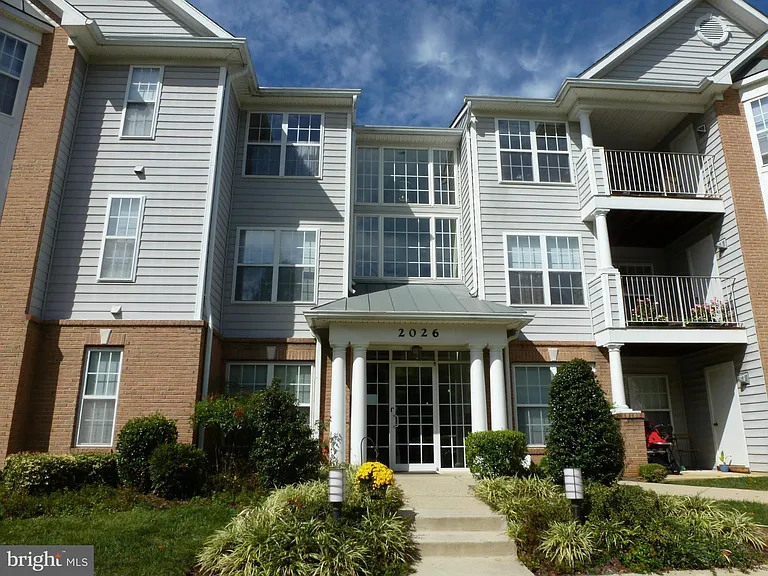 2026 Gov Thomas Bladen Way #301 — Photo 1