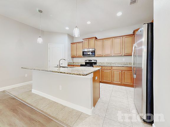 5th image of 13811 Newport Shores Dr