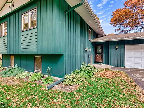 4th image of 2923 Long Lake Dr NW