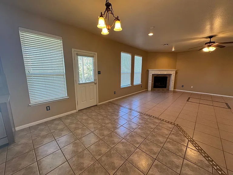 507 Taurus Dr — Photo 7
