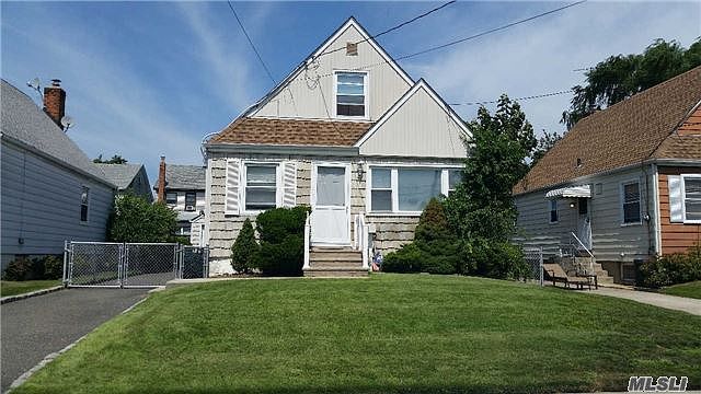1st image of 13716 250th St