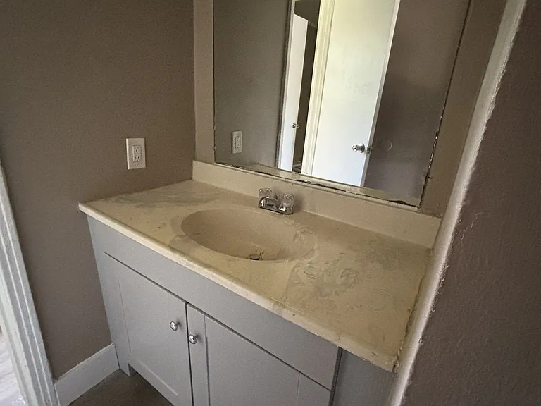 914 Monroe St #1 — Photo 9