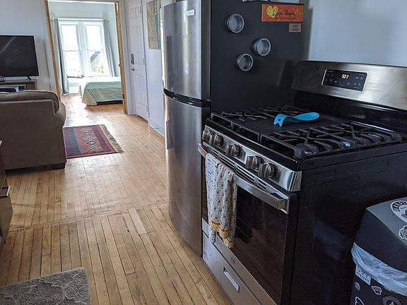 3rd image of 2049 N Whipple St #3