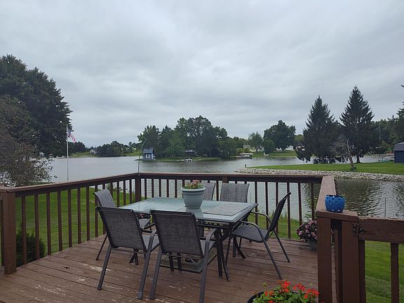 3rd image of 2189 Sampson Rd