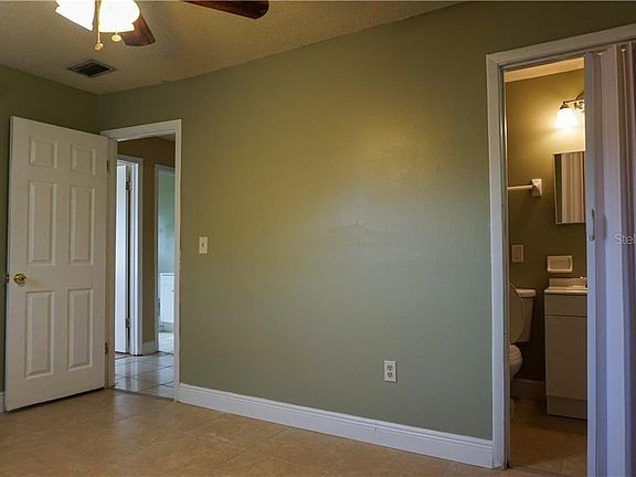 5th image of 3219 Kelvington Dr