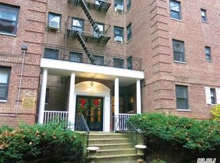 8375 118th St APT 3K, Jamaica, NY 11415