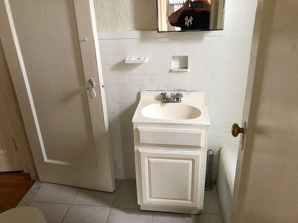 1st image of 277 Eastern Pkwy APT 6L