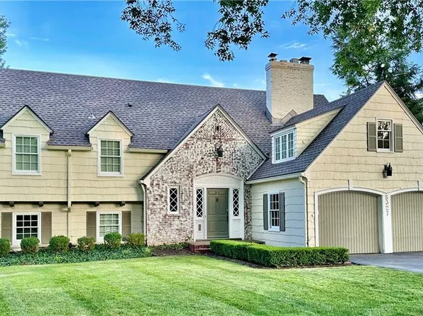 5327 Mission Woods Rd, Mission Woods, KS 66205