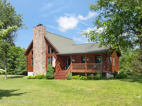 17 Partridge Road, Hudson, NY 12534