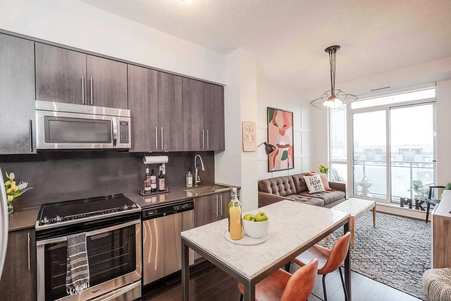 1 bed, 600 sqft, $2,200 — Photo 2