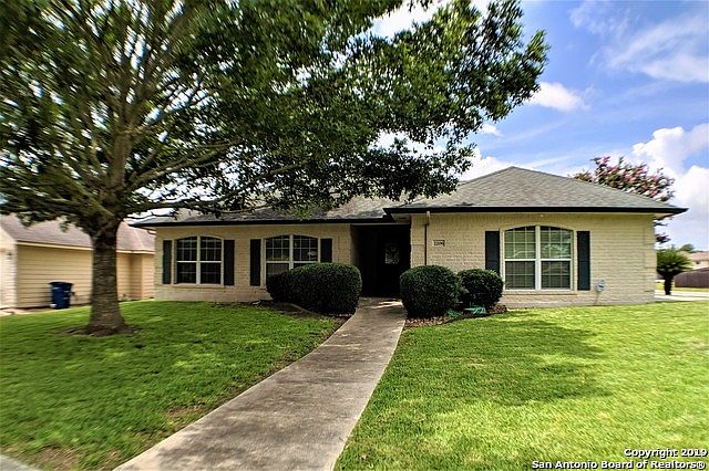 1st image of 2206 Bentwood Dr