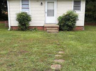 4966 Robin St, Fayetteville, NC 28304