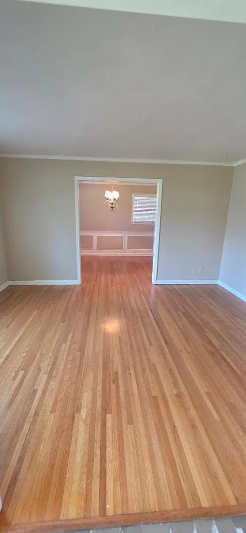 523 Shofner Dr — Photo 2