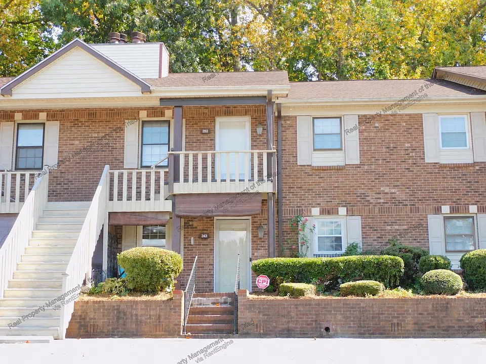 243 Olde Vineyard Ct