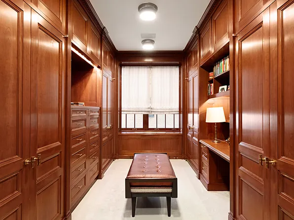 730 Park Avenue image 17 of 24