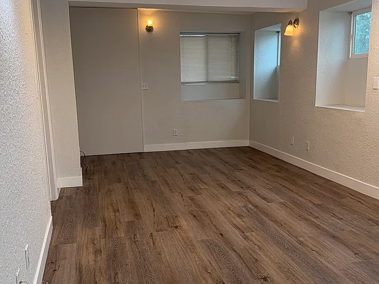 4930 Auburn Dr #A — Photo 10