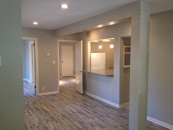 2nd image of 3210 Orleans Dr APT 11