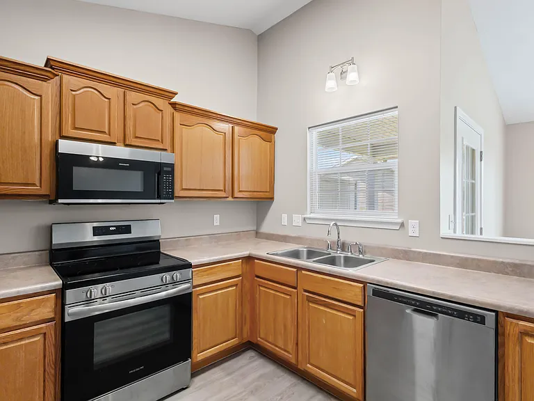 5703 Candlewood Dr — Photo 9