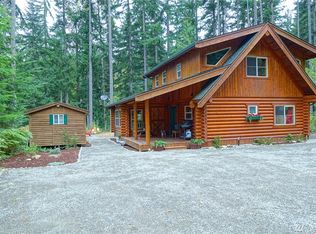 1060 N Potlatch Dr, Hoodsport, WA 98548