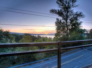 1322 Lake Washington Blvd N, Renton, WA 98056