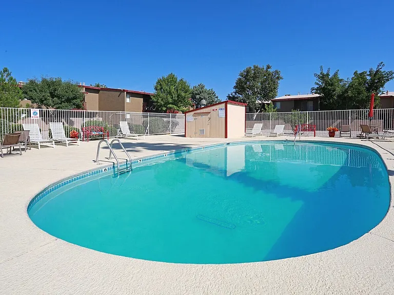 Vista Village Apartments — Photo 9